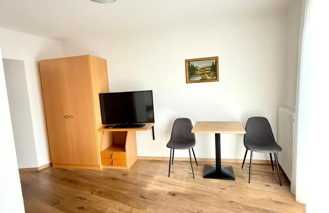 Garni Hotel Dorothea-1
